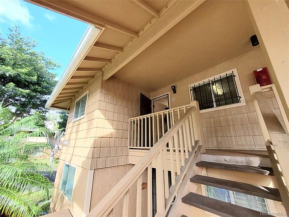 3rd image of 98-1390 Koaheahe Pl APT 146