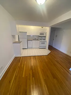 Rented by Contact Realty | media 10