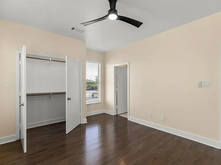 903 Roy St — Photo 27