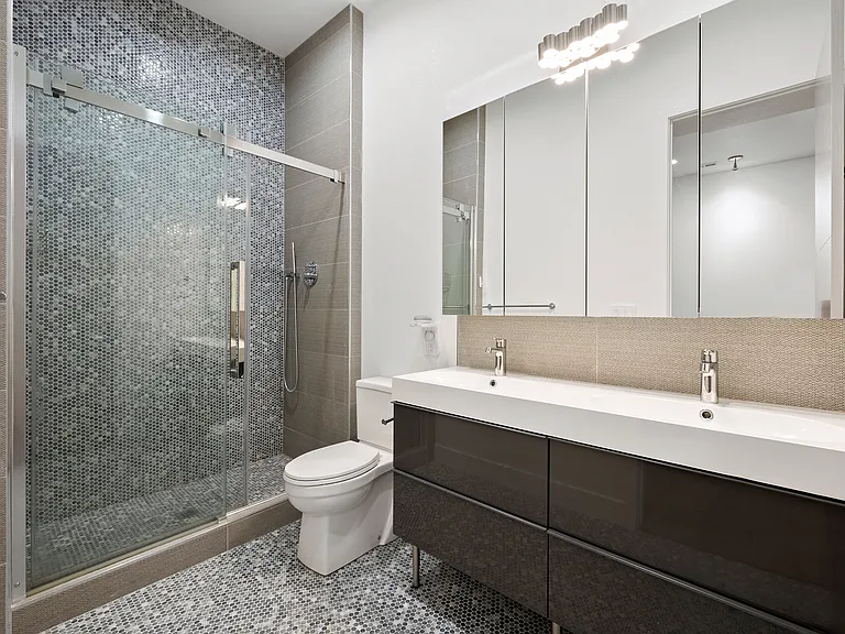 2037 N Hooker St #L — Photo 31