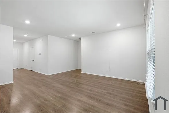 1328 Broaddus Rd — Photo 1