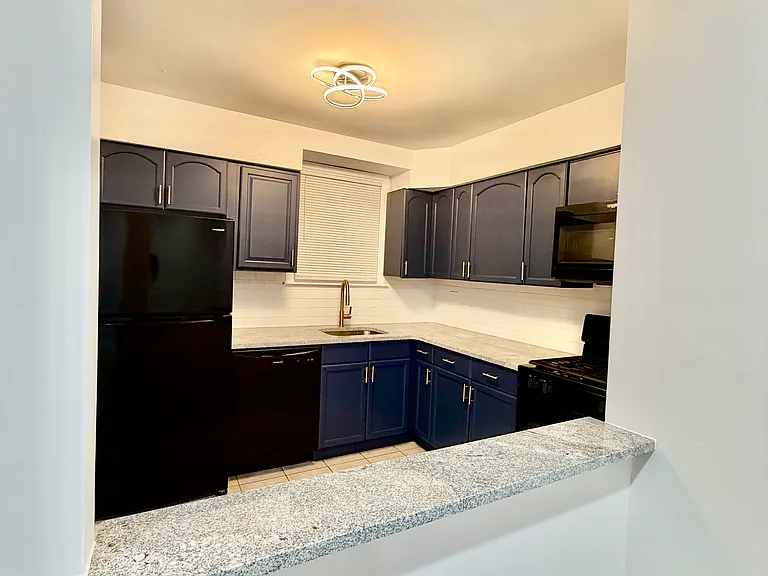 10837 Nandina Ln #B — Photo 6