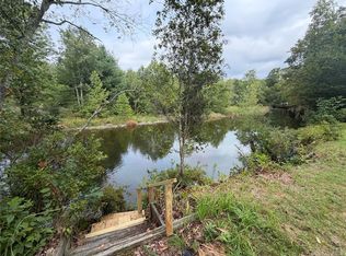 8 Hampshire Lane, Loch Sheldrake, NY 12759