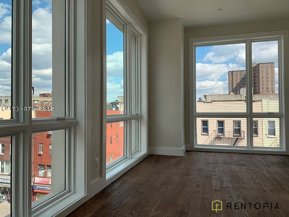 1st image of 83 Graham Ave #412