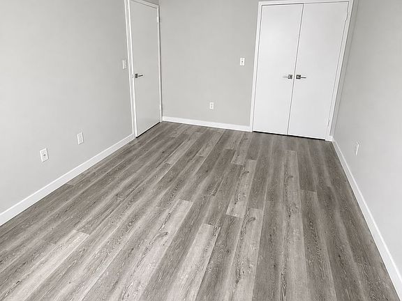 5th image of 203 12th Ave Unit 303