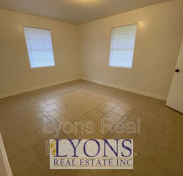 1026 S Gordon Ave #A — Photo 9