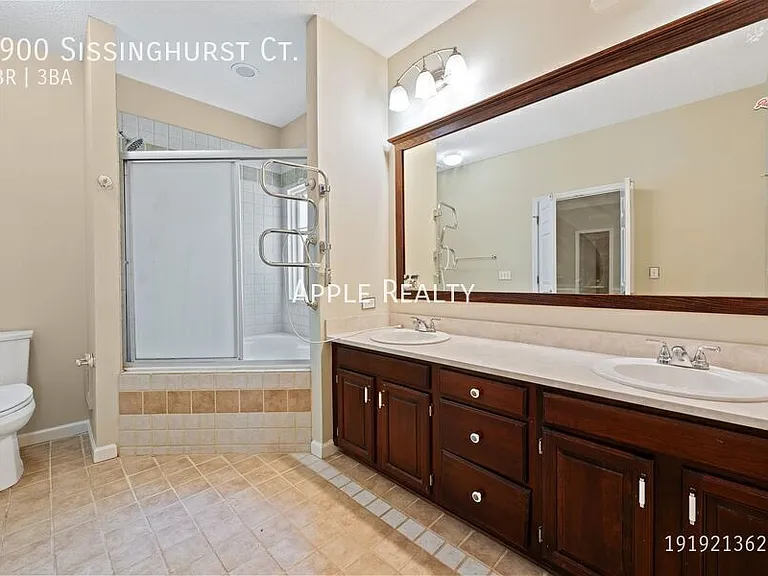 2900 Sissinghurst Ct — Photo 14
