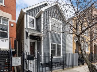 1618 W Beach Ave, Chicago, IL 60622