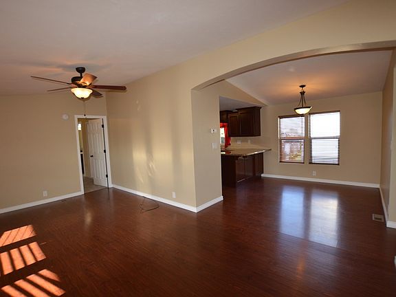 5th image of 2098 Twin Pines Ln