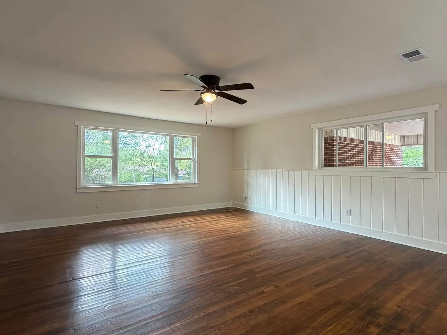 3 bed, 1.5 bath, 1248 sqft, $1,695 — Photo 3