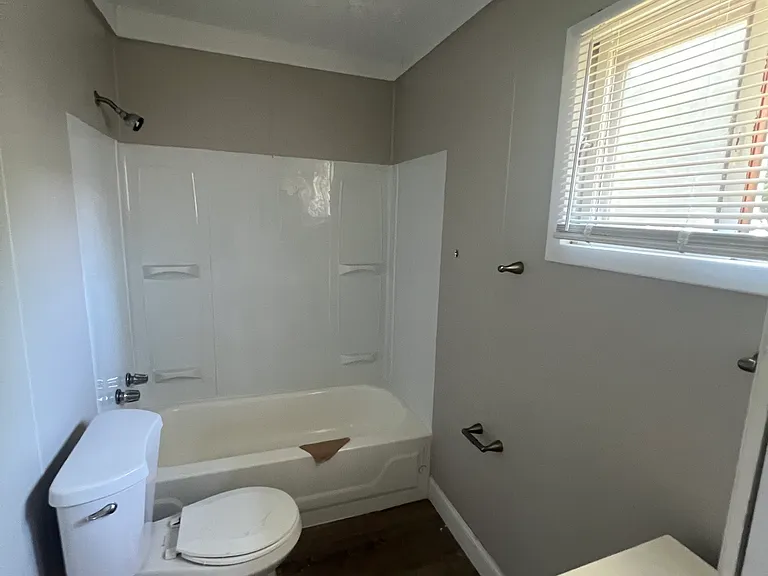 2081 W 103rd St #1 — Photo 22