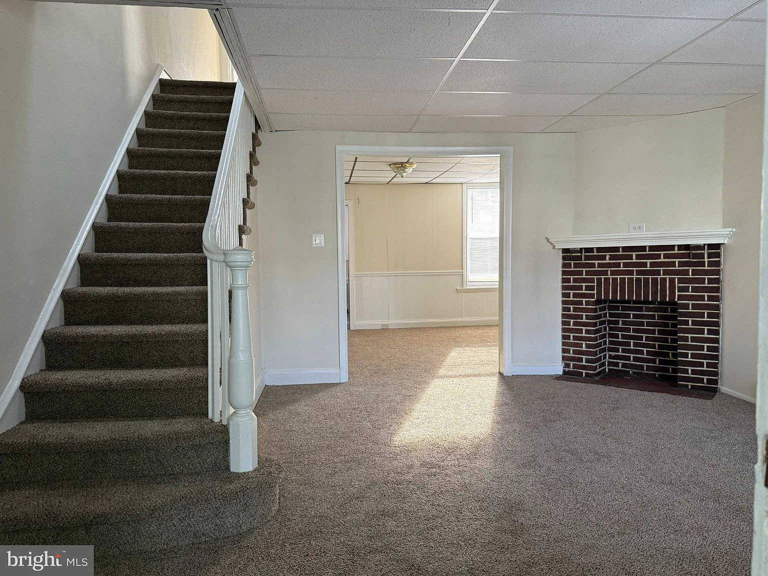 3 bed, 2.0 bath, 1360 sqft, $2,000 — Photo 3