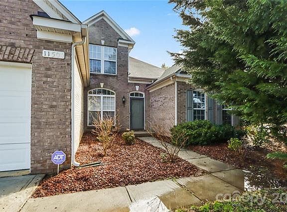 3rd image of 11504 Planters Estates Dr