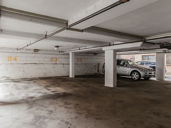 5th image of 525 W Deming Pl APT 204