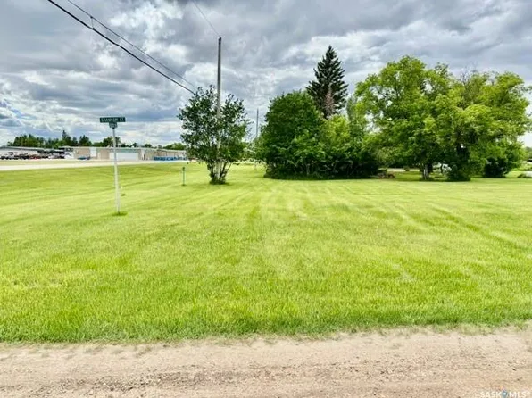 33-36 Shannon STREET, Lanigan, SK S0K 2M0