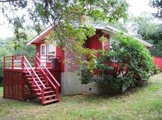 102 Gooseberry Ln, Marstons Mills, MA 02648