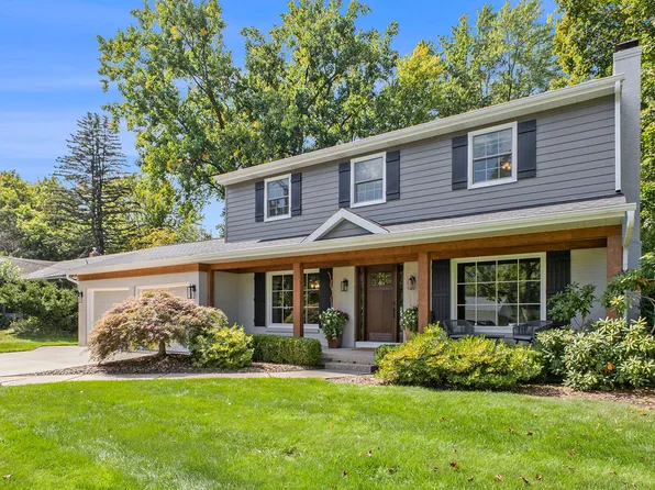 1111 Idema Dr SE, East Grand Rapids, MI 49506