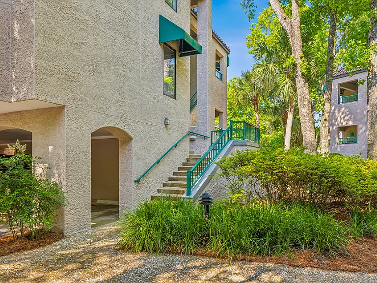 3 Shelter Cove Ln #7438 — Photo 34