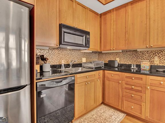 5th image of 57 Forsyth St NW APT 4D