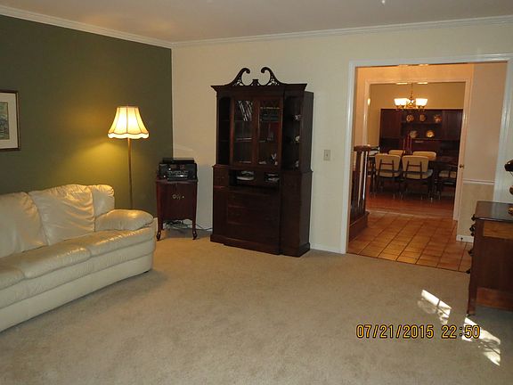 Living/office area