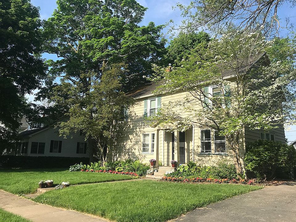 2nd image of 133 Brooklawn Dr