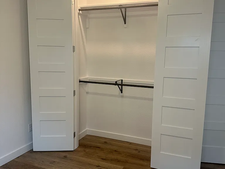2715 Grafton Ave — Photo 11