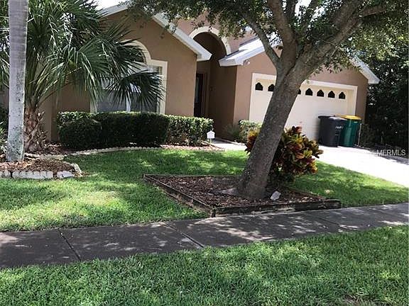 2nd image of 7829 Laurel Oak Ln