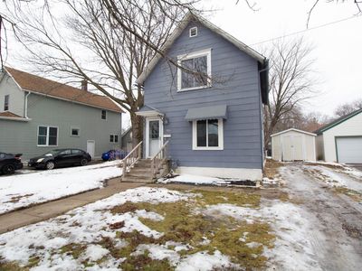 303 5th St NW, Austin, MN, 55912