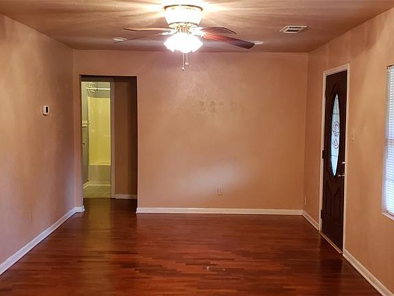 3rd image of 605 Lee Ave