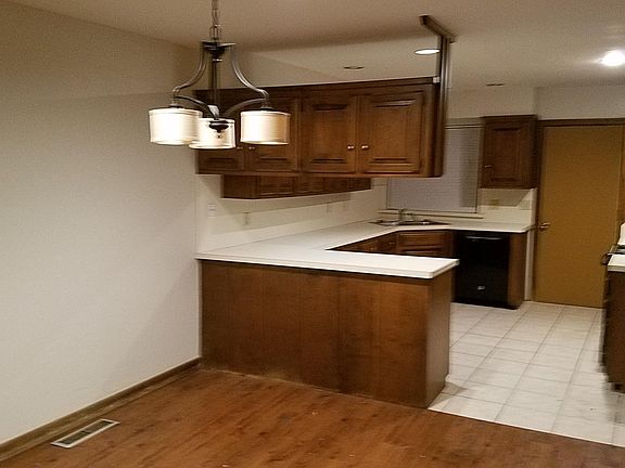 Large eat in kitchen with room for dining table
