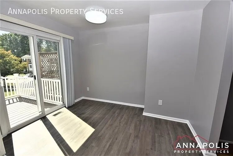 109 pinecove court — Photo 3