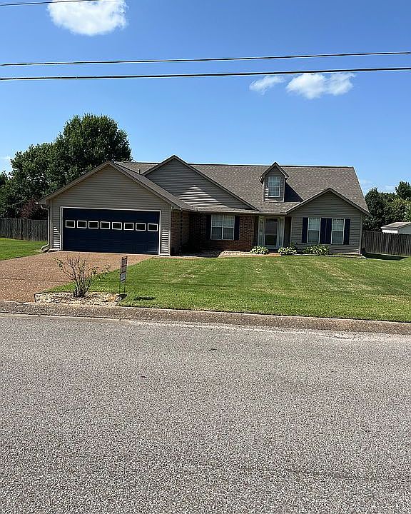 1st image of 27 Augusta Dr