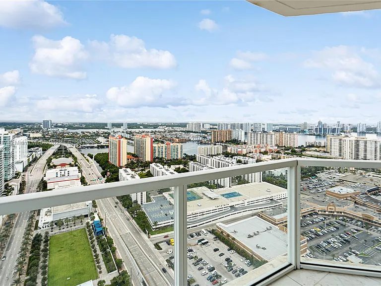 16699 Collins Ave #4108 — Photo 3