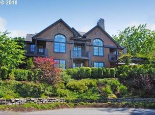 4441 SW Greenleaf Dr, Portland, OR 97221