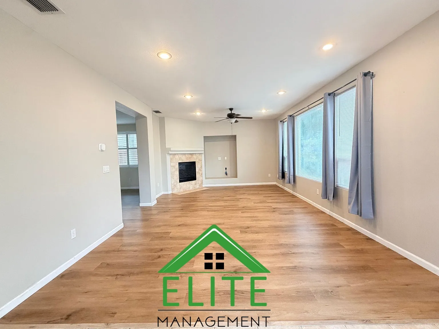 4 bed, 2.5 bath, 2672 sqft, $3,395 — Photo 3