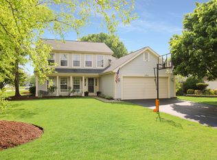 574 Foxford Rd, Bartlett, IL 60103