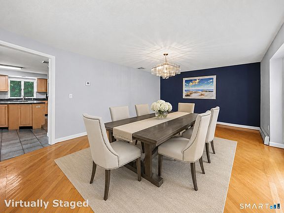 4th image of 8 Pond View Road