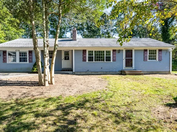 1090 Santuit Newtown Rd, Barnstable, MA 02630