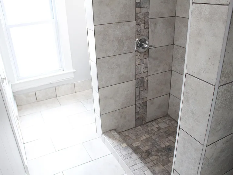 142 N Lancaster St — Photo 9
