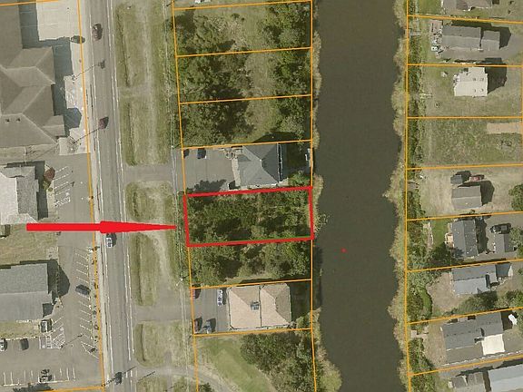 3rd image of 556 Point Brown Avenue NE