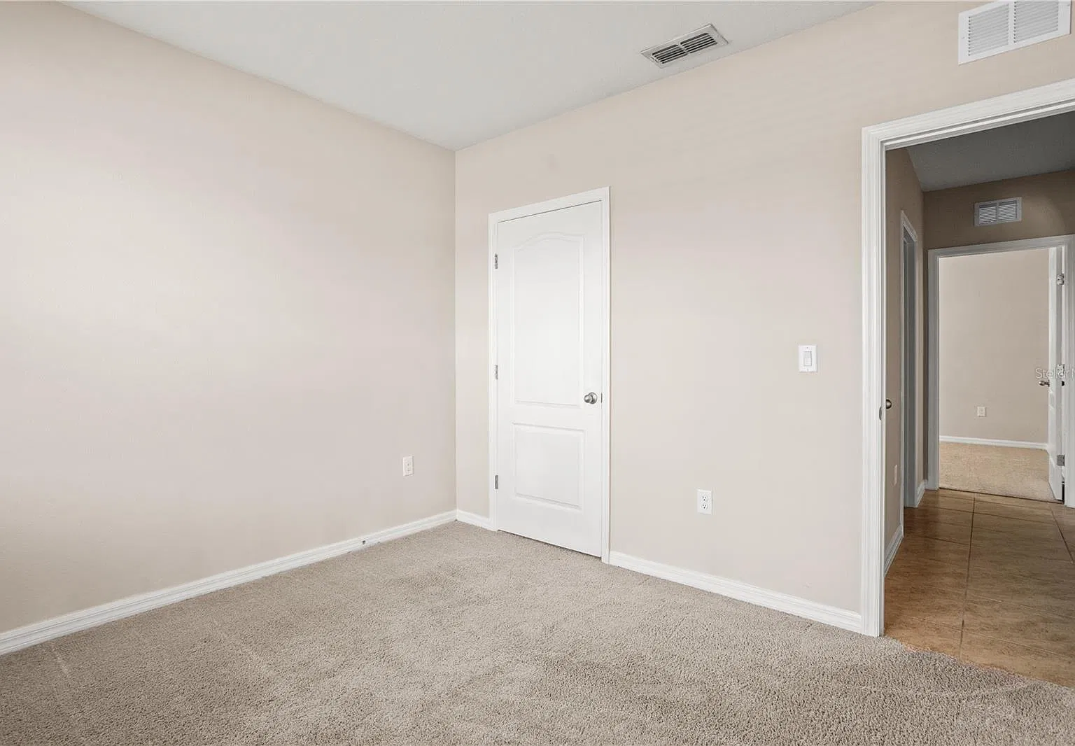 3 bed, 1725 sqft, $2,000 — Photo 4