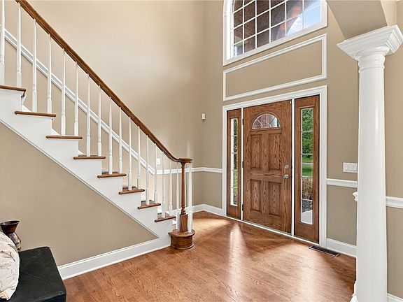 3rd image of 1360 Sagebrook Way