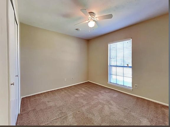 5th image of 2625 Hampshire Dr #1