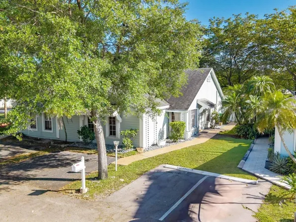 11110 SW 9th Pl, Fort Lauderdale, FL 33324