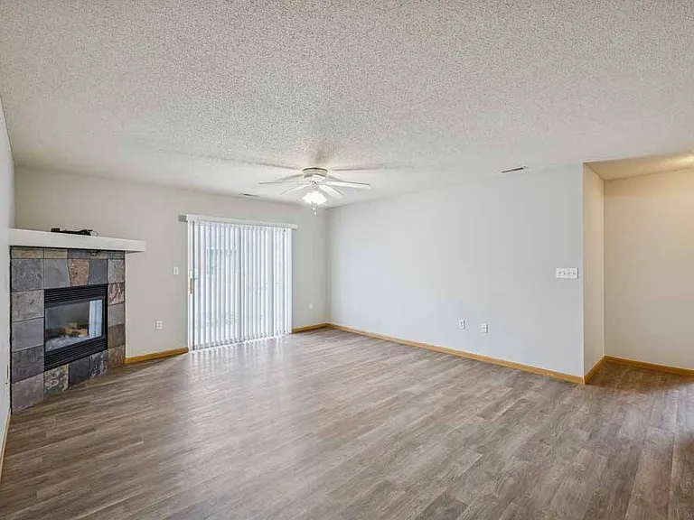Pinebrook Apartments — Photo 68