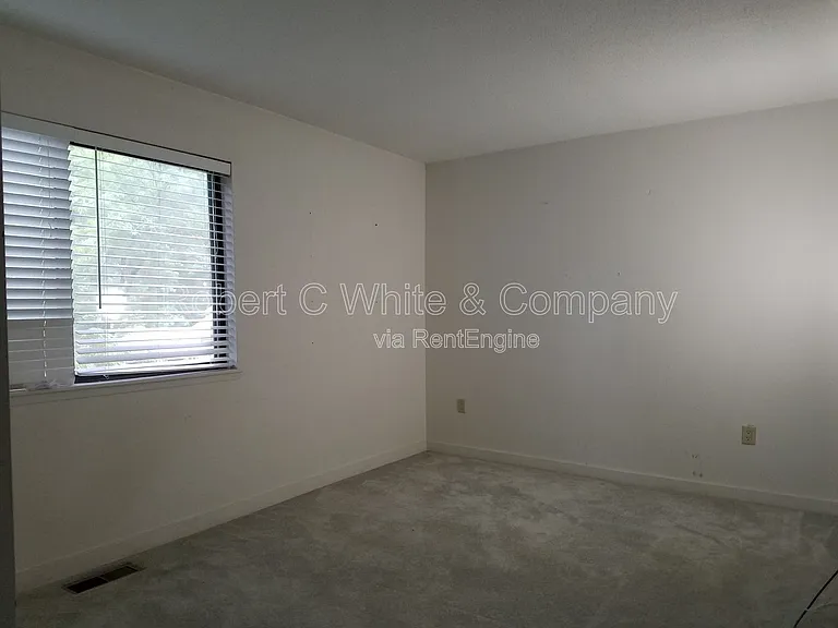 31 Farmington Chase Cres — Photo 24