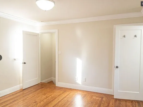 1008 47th St, Emeryville, CA 94608