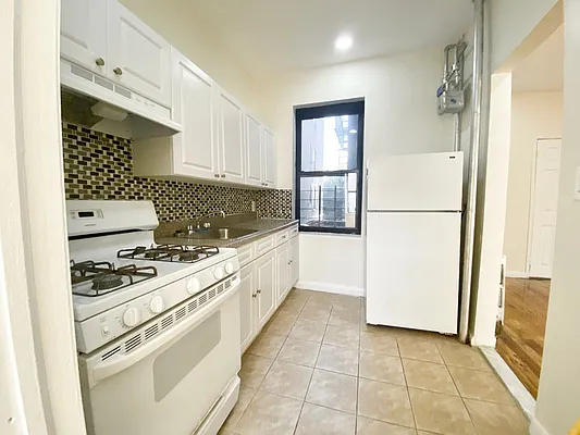 Rented by Ledvech Group | media 2