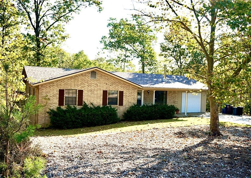 1st image of 13 Sunart Ln