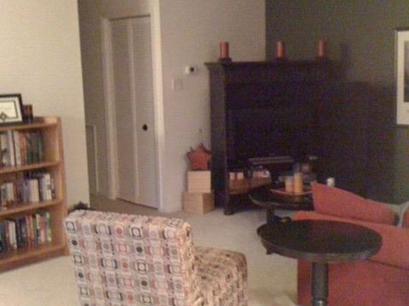 605 Ferris Ln